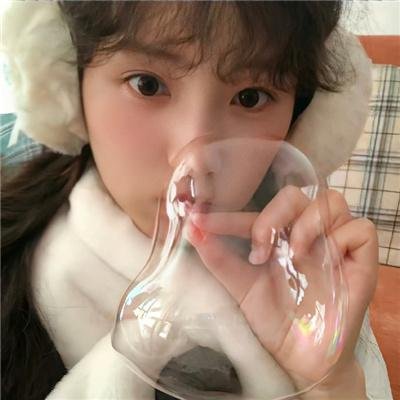 你好,我叫多蕾丝
